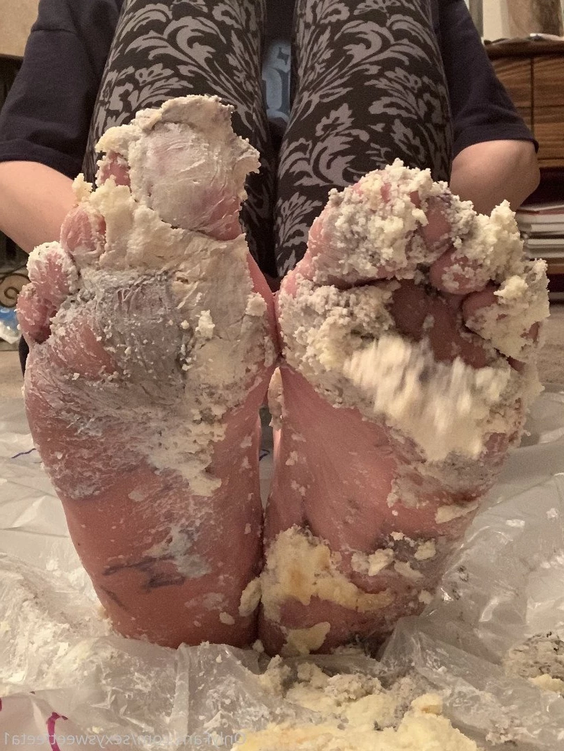 sexysweetfeetana [ sexysweetfeeta1 ] Onlyfans leaked photo 2732301 on Hotleaks.tv