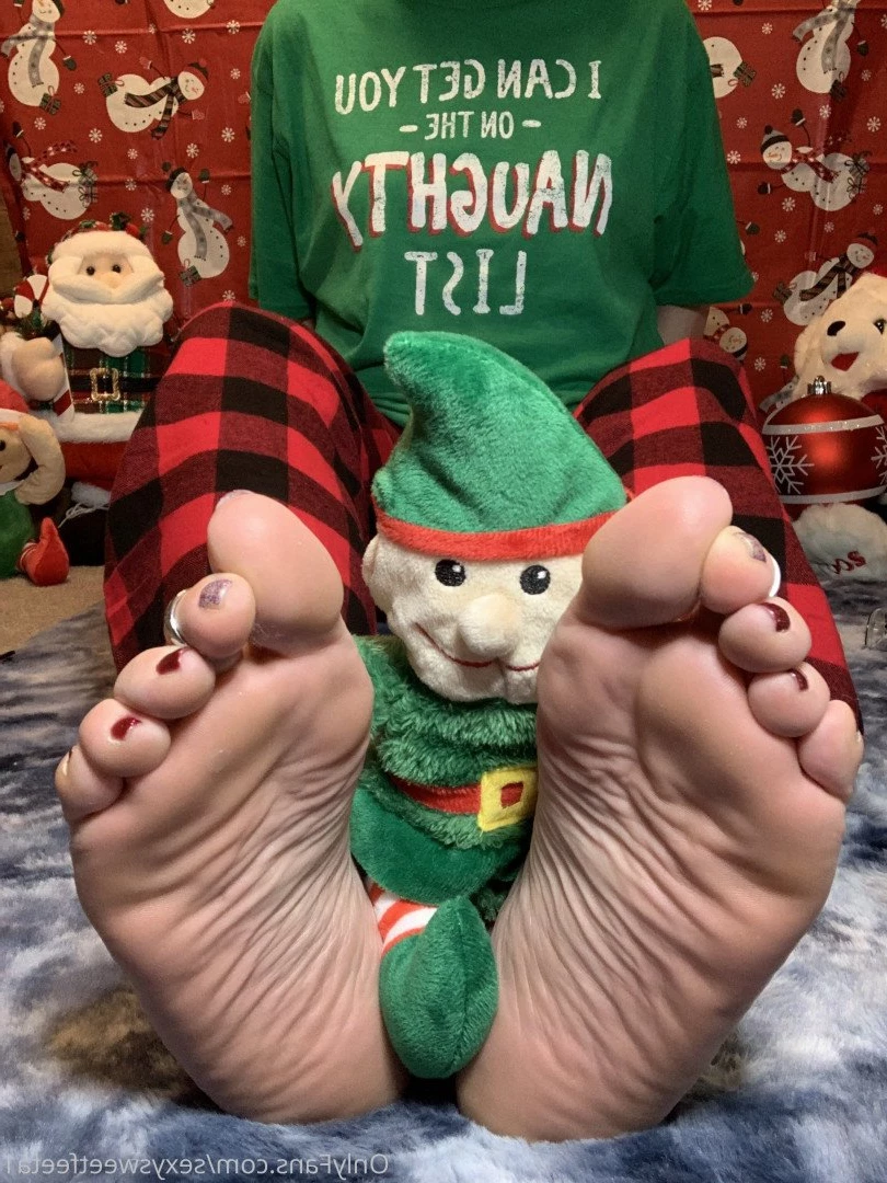 sexysweetfeetana [ sexysweetfeeta1 ] Onlyfans leaked photo 2734788 on Hotleaks.tv