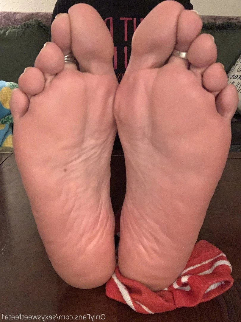sexysweetfeetana [ sexysweetfeeta1 ] Onlyfans leaked photo 2734990 on Hotleaks.tv