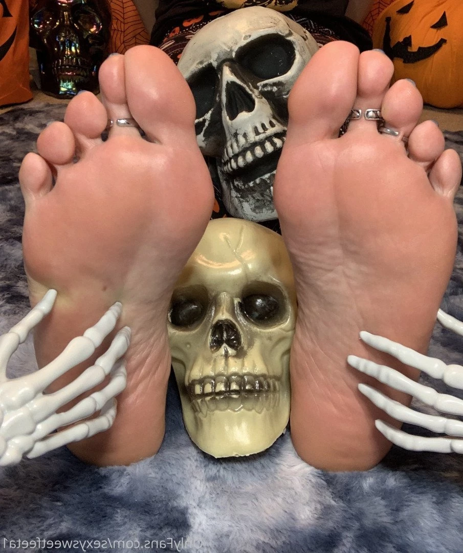 sexysweetfeetana [ sexysweetfeeta1 ] Onlyfans leaked photo 2735425 on Hotleaks.tv