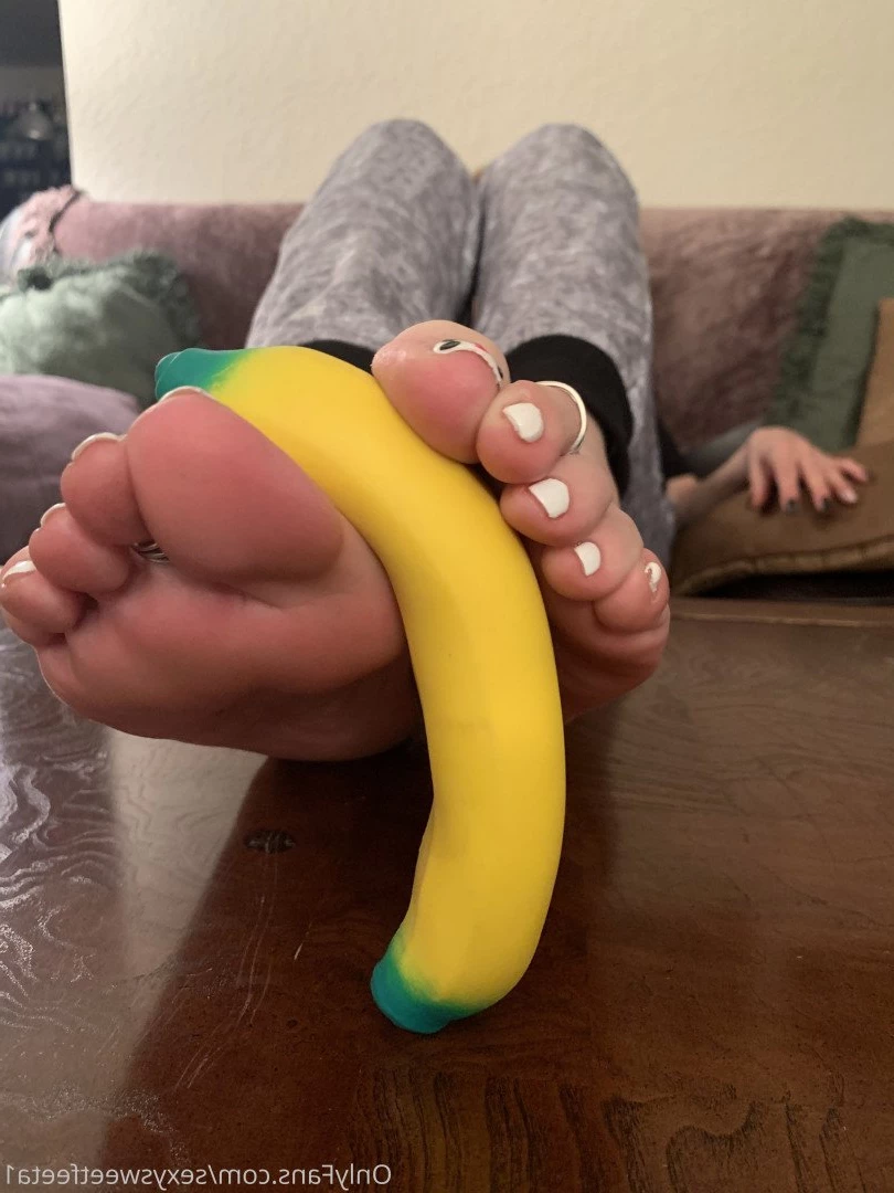 sexysweetfeetana [ sexysweetfeeta1 ] Onlyfans leaked photo 2736551 on Hotleaks.tv