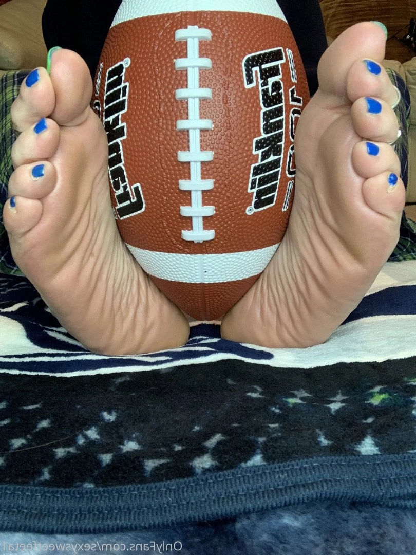 sexysweetfeetana [ sexysweetfeeta1 ] Onlyfans leaked photo 2737079 on Hotleaks.tv