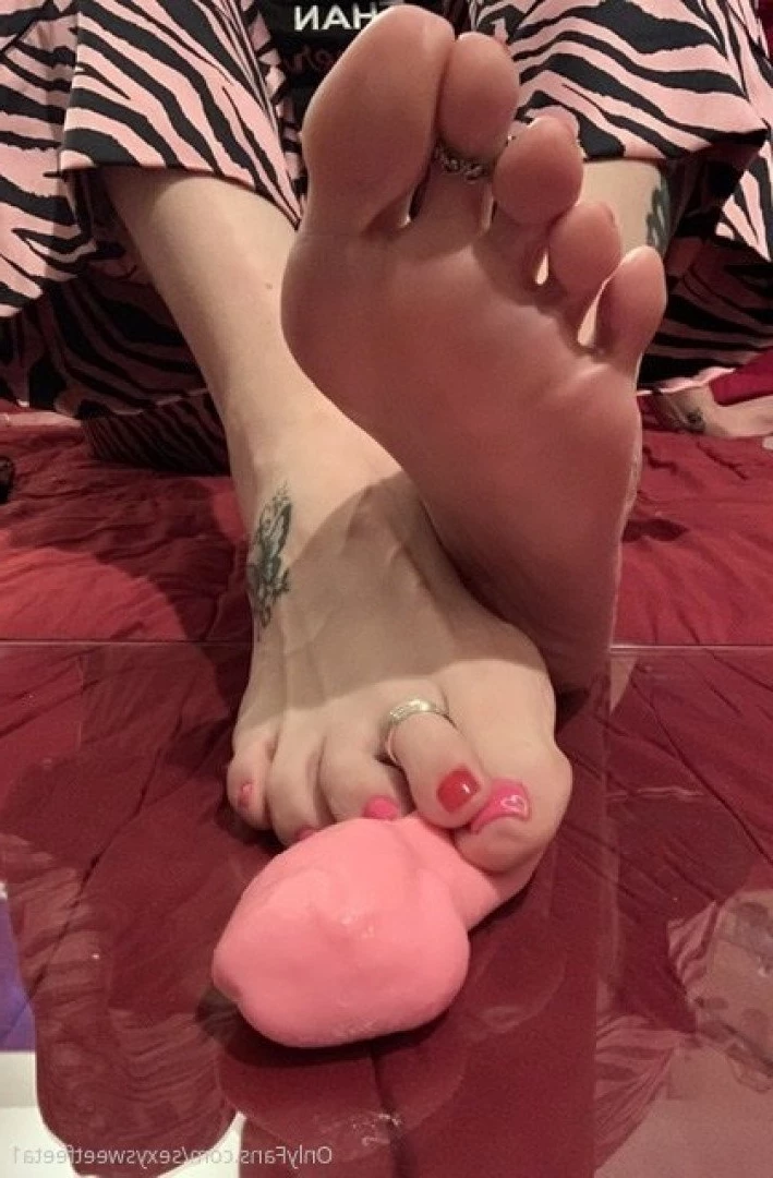 sexysweetfeetana [ sexysweetfeeta1 ] Onlyfans leaked photo 2738287 on Hotleaks.tv