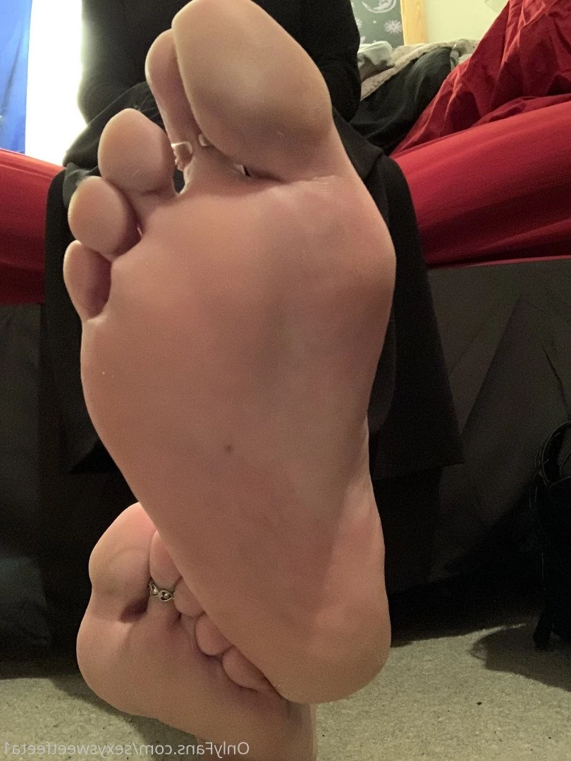 sexysweetfeetana [ sexysweetfeeta1 ] Onlyfans leaked photo 2738320 on Hotleaks.tv
