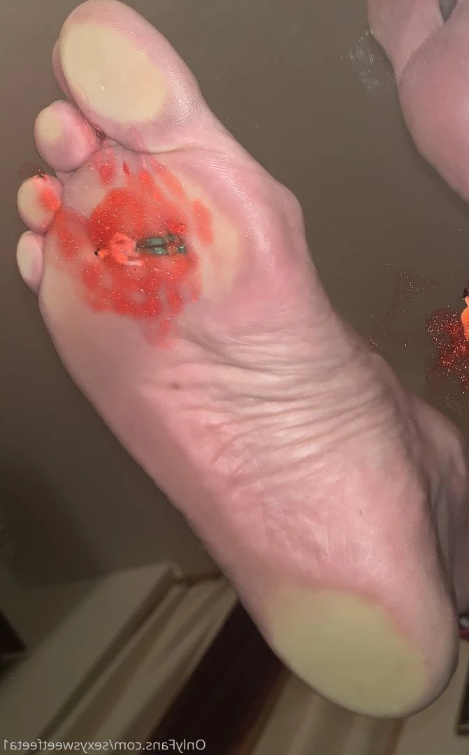 sexysweetfeetana [ sexysweetfeeta1 ] Onlyfans leaked photo 2738358 on Hotleaks.tv