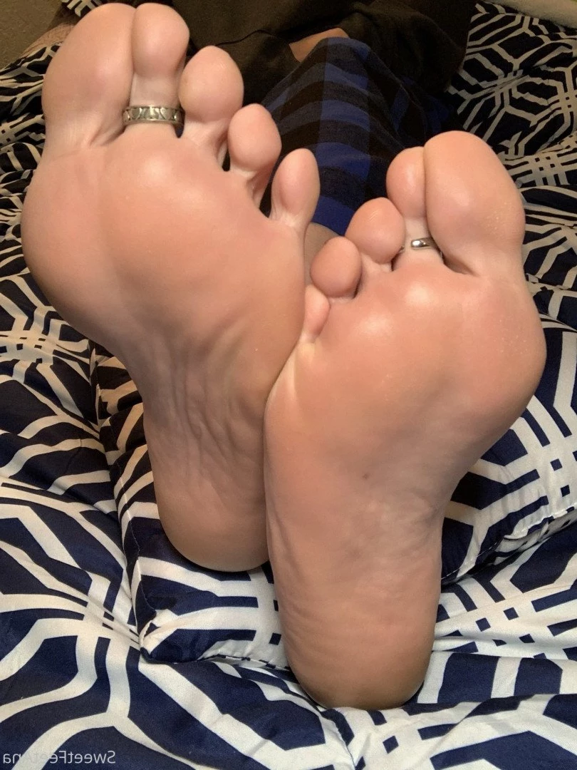 sexysweetfeetana [ sexysweetfeeta1 ] Onlyfans leaked photo 2738466 on Hotleaks.tv
