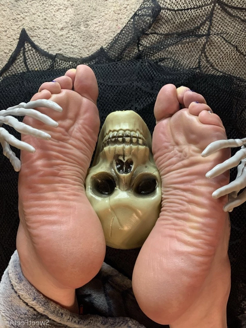 sexysweetfeetana [ sexysweetfeeta1 ] Onlyfans leaked photo 2738909 on Hotleaks.tv