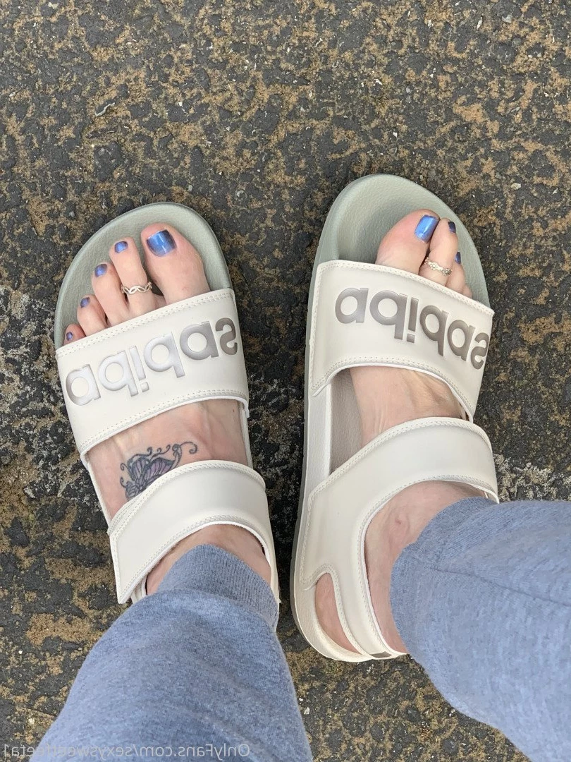 sexysweetfeetana [ sexysweetfeeta1 ] Onlyfans leaked photo 2739101 on Hotleaks.tv