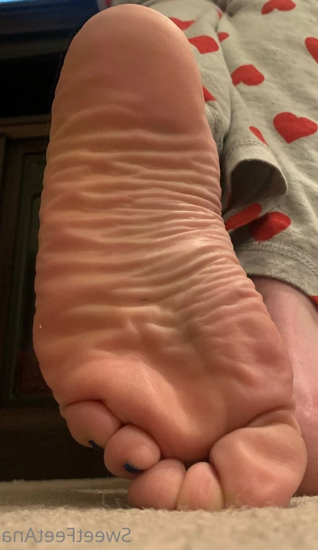 sexysweetfeetana [ sexysweetfeeta1 ] Onlyfans leaked photo 2739415 on Hotleaks.tv