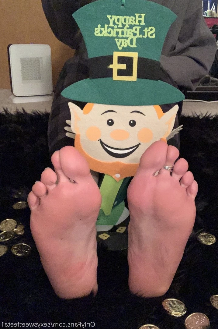 sexysweetfeetana [ sexysweetfeeta1 ] Onlyfans leaked photo 2739605 on Hotleaks.tv