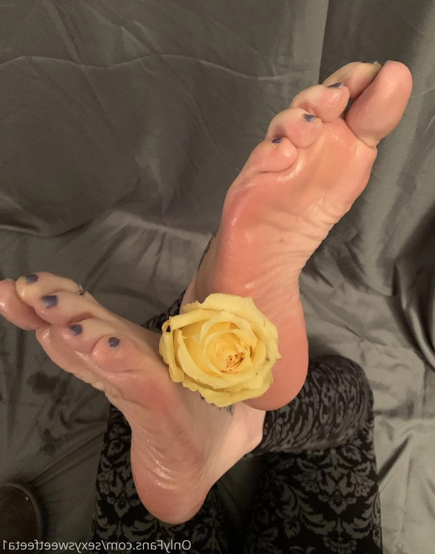 sexysweetfeetana [ sexysweetfeeta1 ] Onlyfans leaked photo 2739752 on Hotleaks.tv