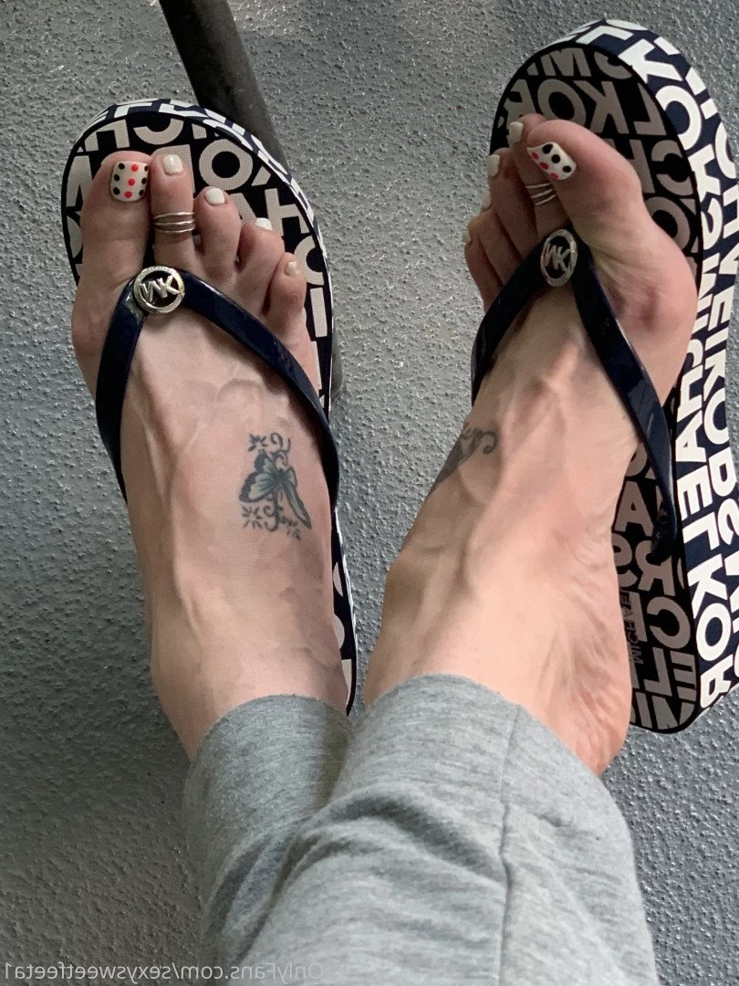 sexysweetfeetana [ sexysweetfeeta1 ] Onlyfans leaked photo 2739792 on Hotleaks.tv