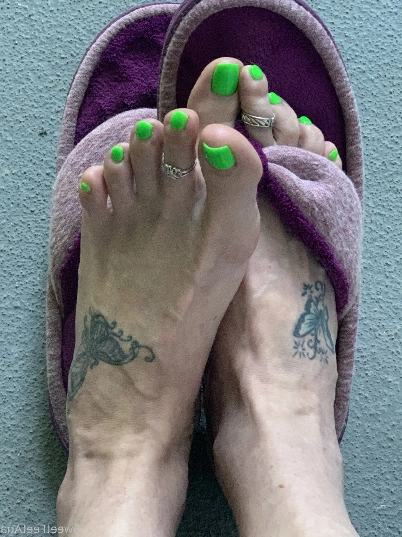 sexysweetfeetana [ sexysweetfeeta1 ] Onlyfans leaked photo 2739880 on Hotleaks.tv