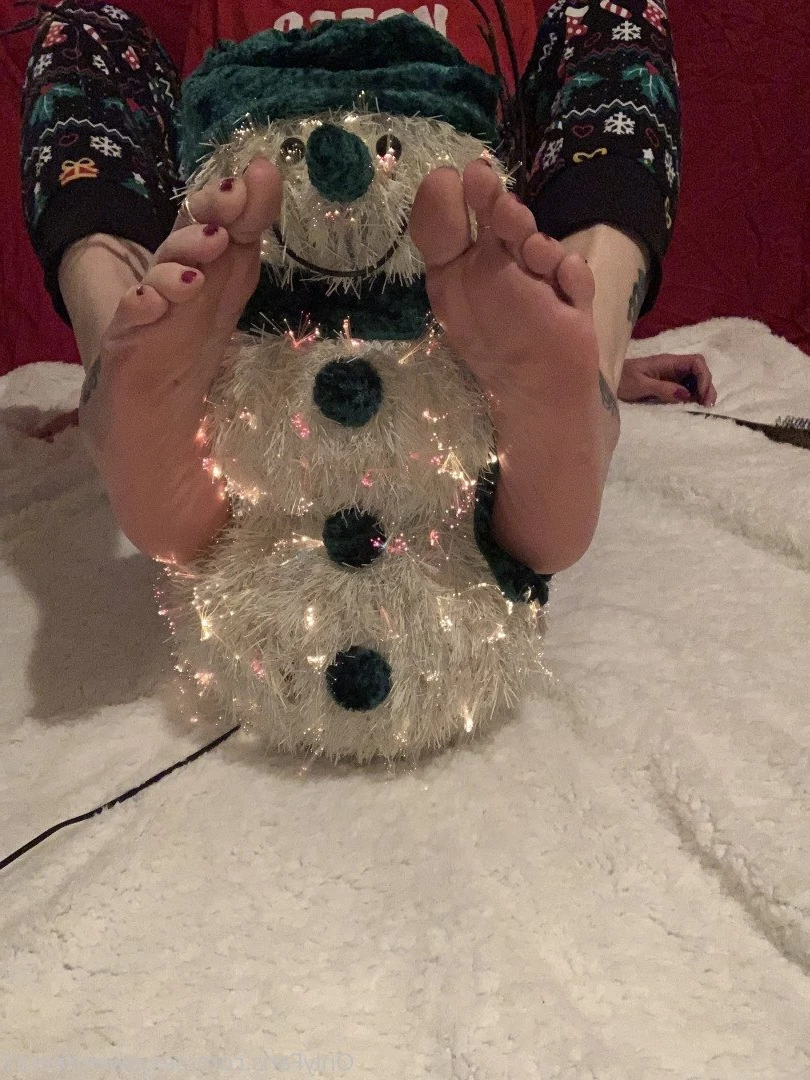 sexysweetfeetana [ sexysweetfeeta1 ] Onlyfans leaked photo 2740273 on Hotleaks.tv