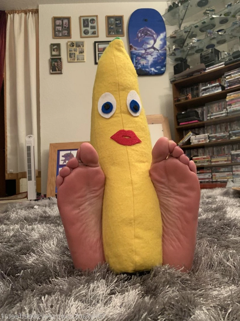 sexysweetfeetana [ sexysweetfeeta1 ] Onlyfans leaked photo 2740420 on Hotleaks.tv