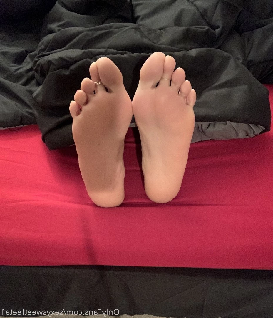 sexysweetfeetana [ sexysweetfeeta1 ] Onlyfans leaked photo 2740568 on Hotleaks.tv