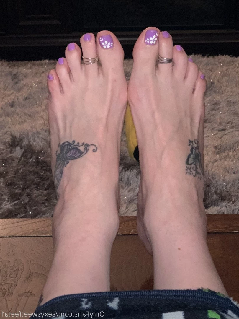 sexysweetfeetana [ sexysweetfeeta1 ] Onlyfans leaked photo 2742488 on Hotleaks.tv