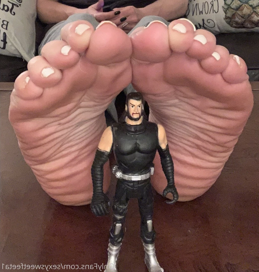 sexysweetfeetana [ sexysweetfeeta1 ] Onlyfans leaked photo 2742820 on Hotleaks.tv