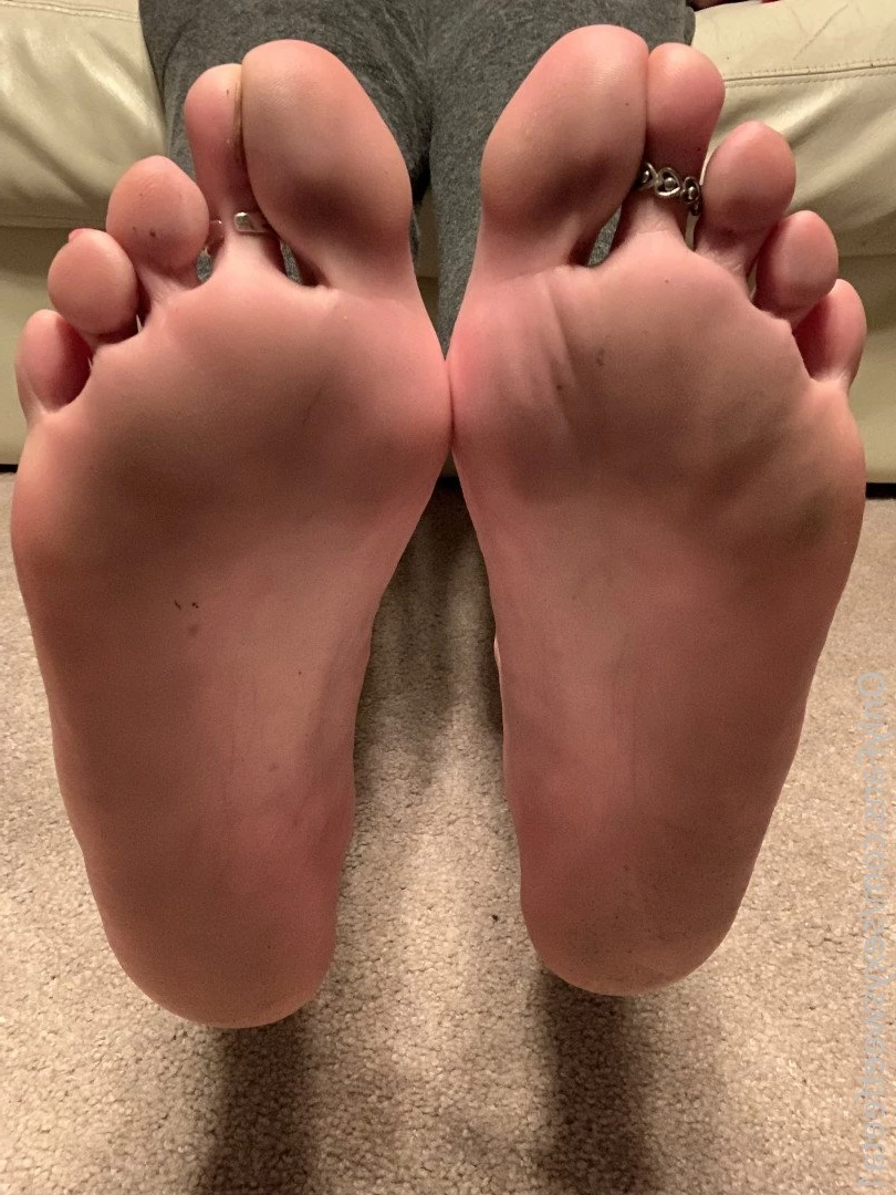 sexysweetfeetana [ sexysweetfeeta1 ] Onlyfans leaked photo 2743252 on Hotleaks.tv