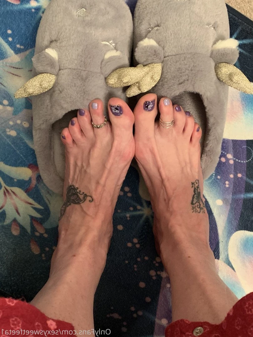sexysweetfeetana [ sexysweetfeeta1 ] Onlyfans leaked photo 2743626 on Hotleaks.tv