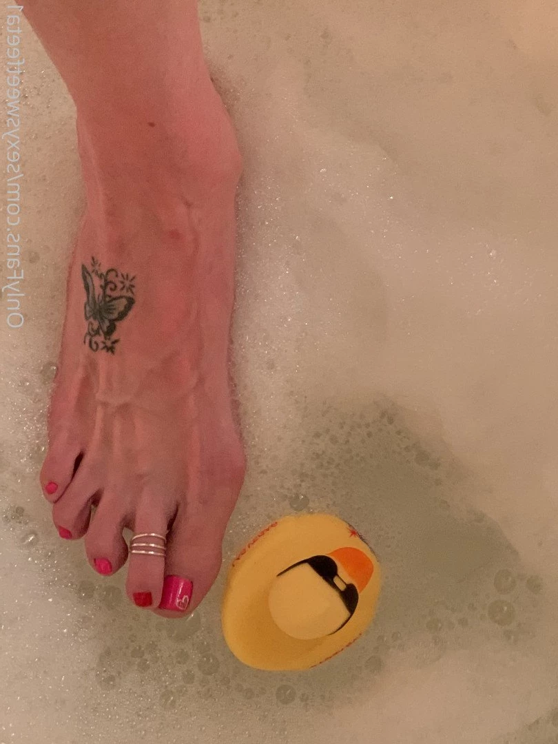 sexysweetfeetana [ sexysweetfeeta1 ] Onlyfans leaked photo 2743800 on Hotleaks.tv