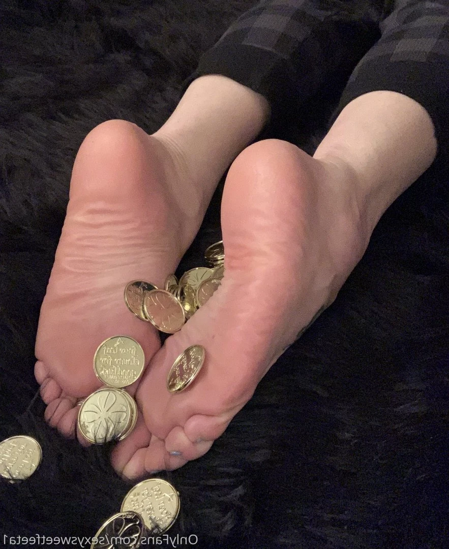 sexysweetfeetana [ sexysweetfeeta1 ] Onlyfans leaked photo 2744037 on Hotleaks.tv