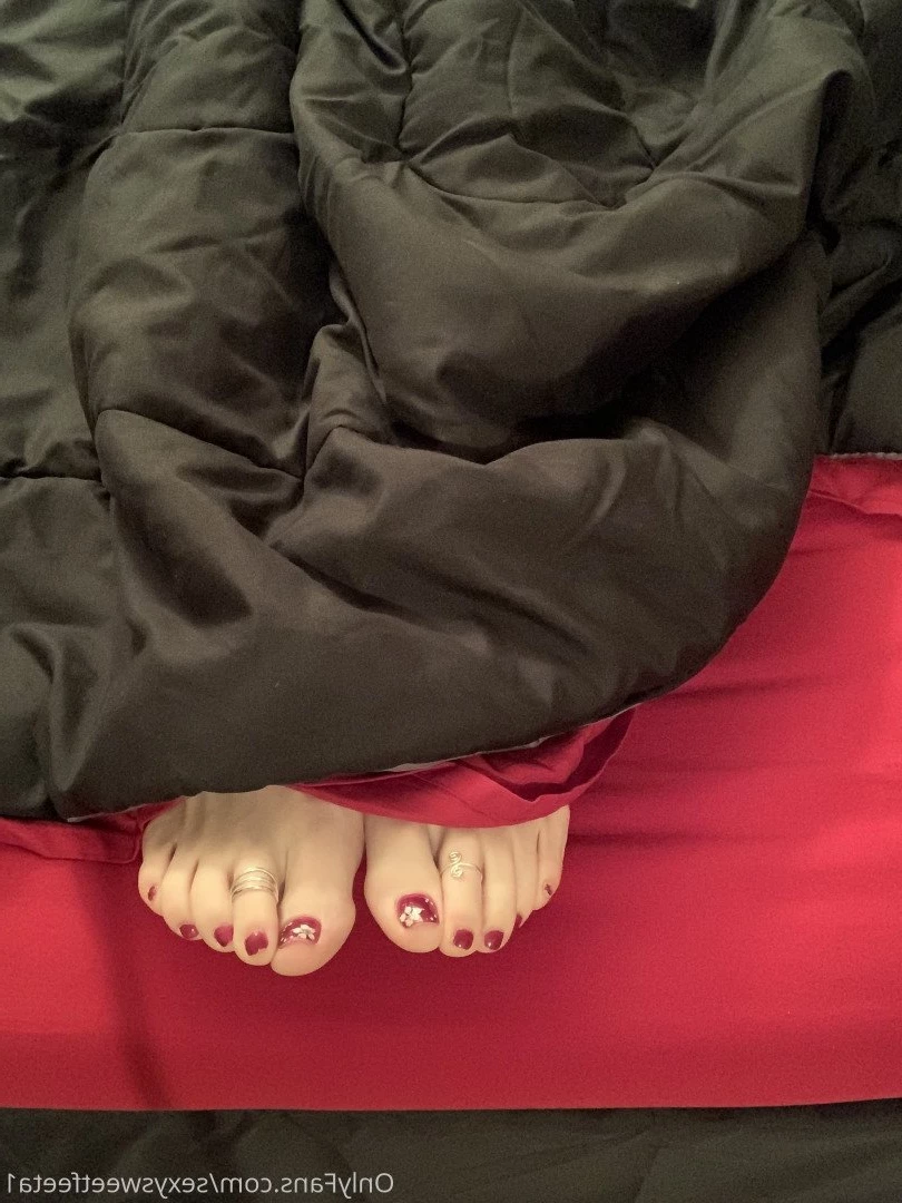 sexysweetfeetana [ sexysweetfeeta1 ] Onlyfans leaked photo 2744256 on Hotleaks.tv