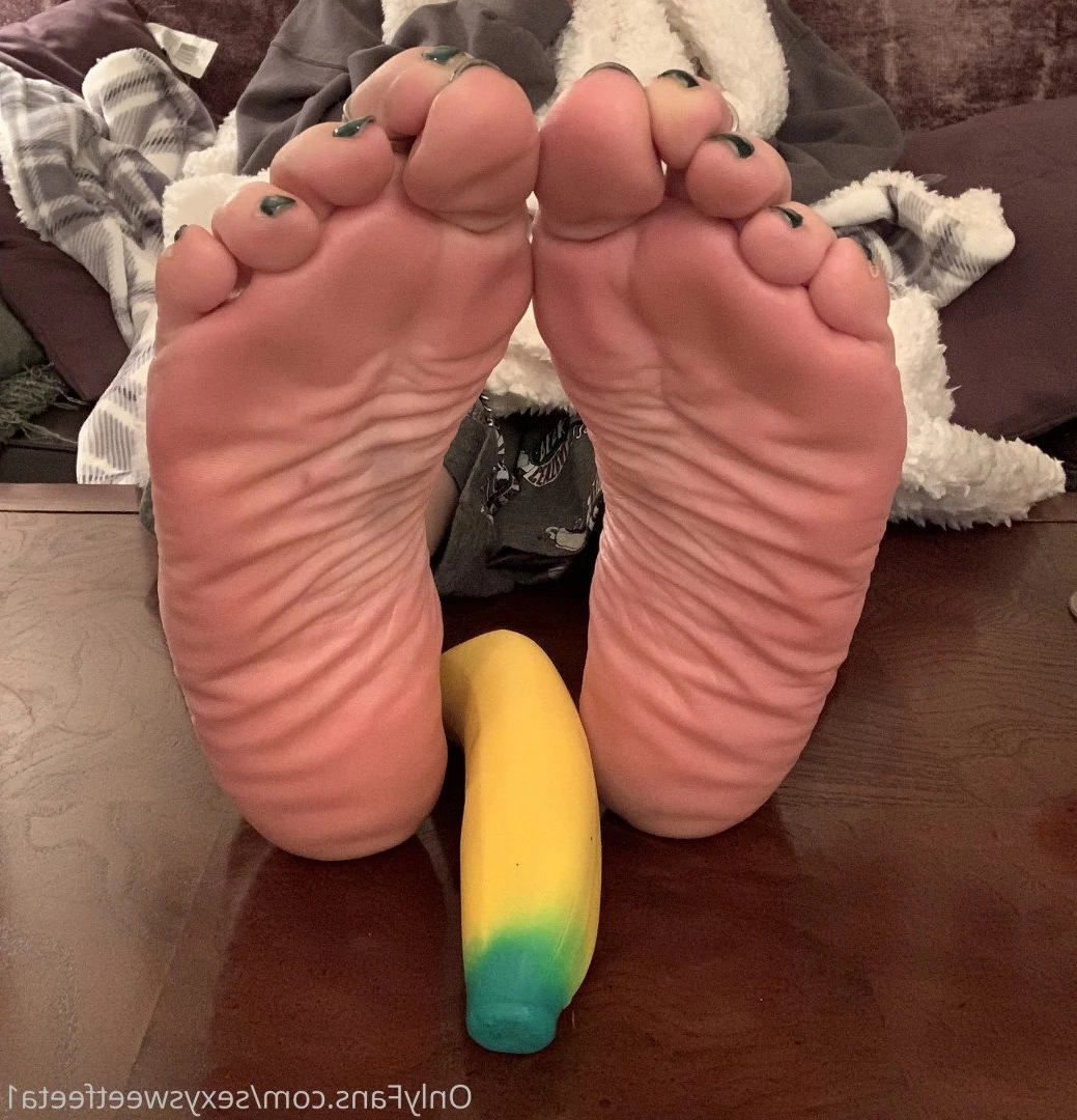 sexysweetfeetana [ sexysweetfeeta1 ] Onlyfans leaked photo 2744275 on Hotleaks.tv