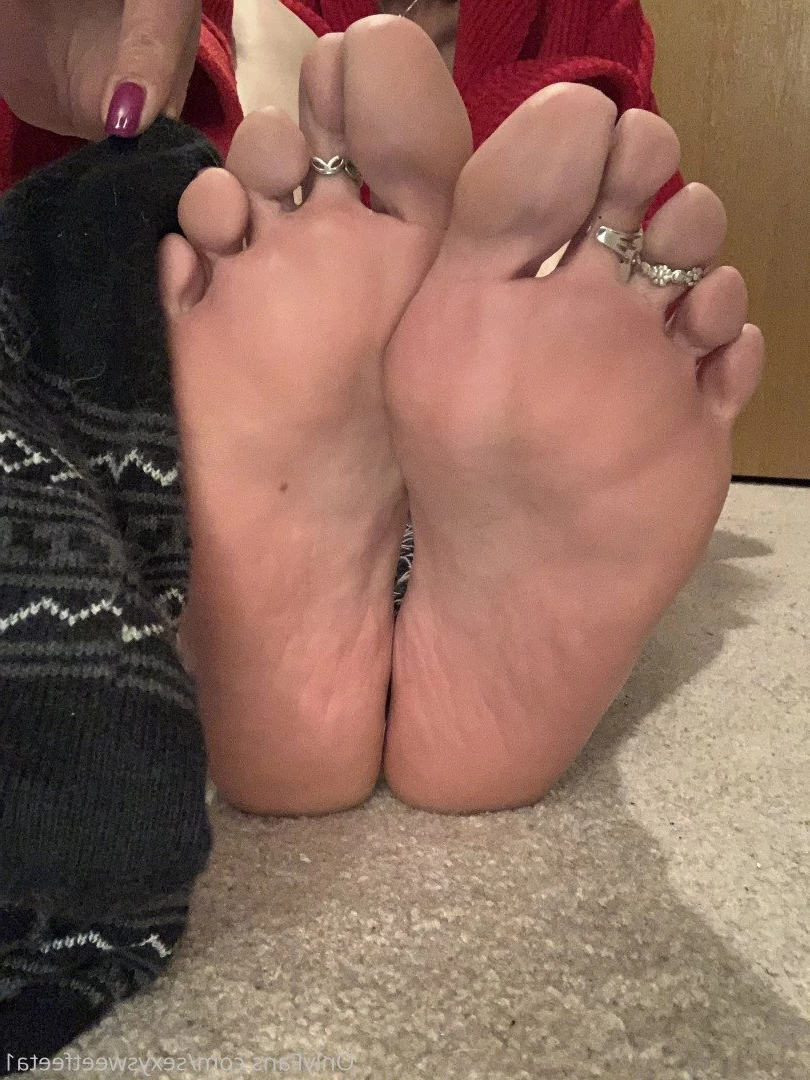 sexysweetfeetana [ sexysweetfeeta1 ] Onlyfans leaked photo 2744453 on Hotleaks.tv
