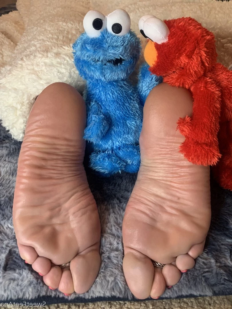sexysweetfeetana [ sexysweetfeeta1 ] Onlyfans leaked photo 2745014 on Hotleaks.tv