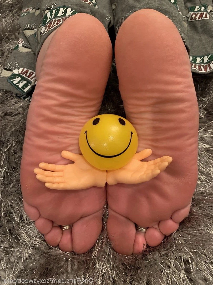 sexysweetfeetana [ sexysweetfeeta1 ] Onlyfans leaked photo 2745064 on Hotleaks.tv