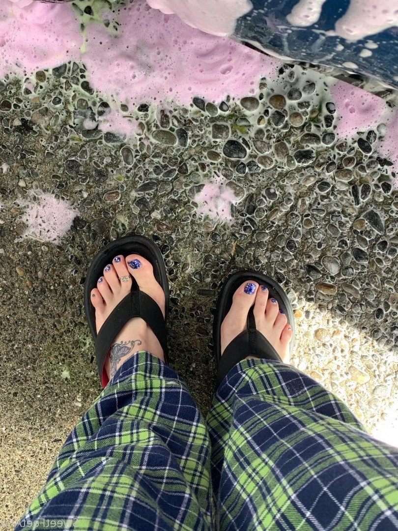 sexysweetfeetana [ sexysweetfeeta1 ] Onlyfans leaked photo 2745362 on Hotleaks.tv