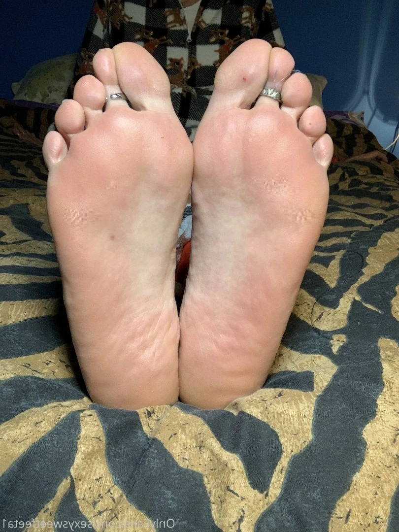 sexysweetfeetana [ sexysweetfeeta1 ] Onlyfans leaked photo 2746082 on Hotleaks.tv
