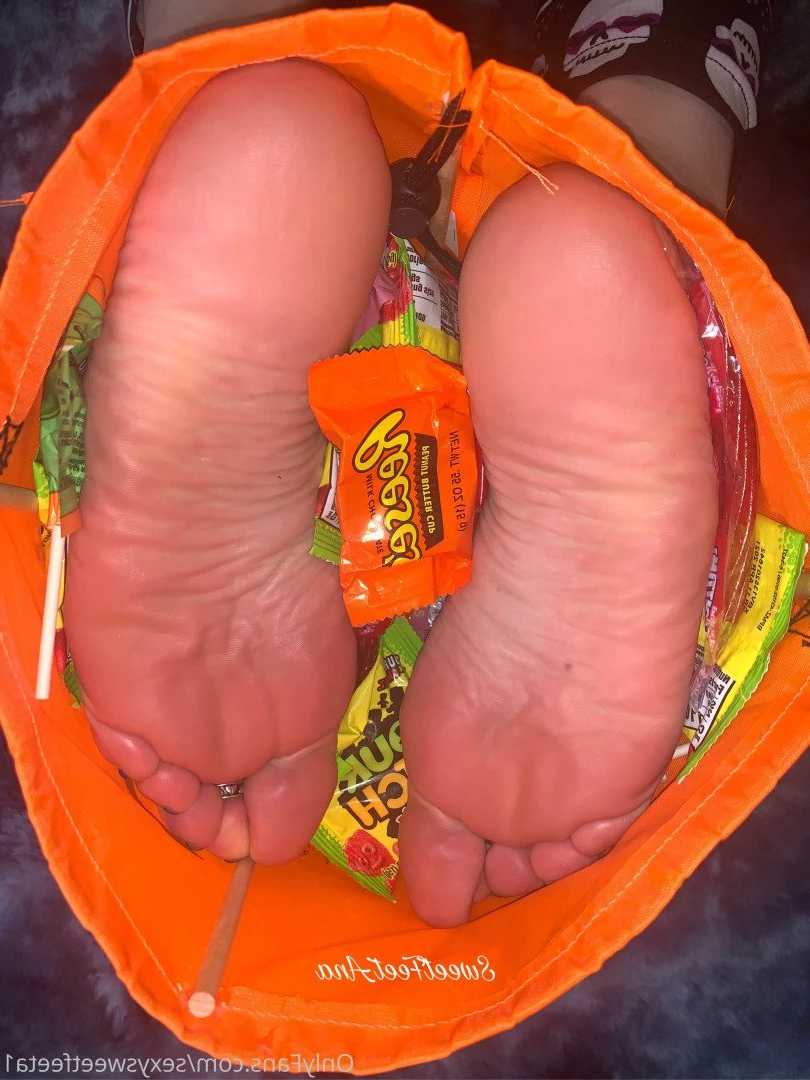 sexysweetfeetana [ sexysweetfeeta1 ] Onlyfans leaked photo 2746097 on Hotleaks.tv