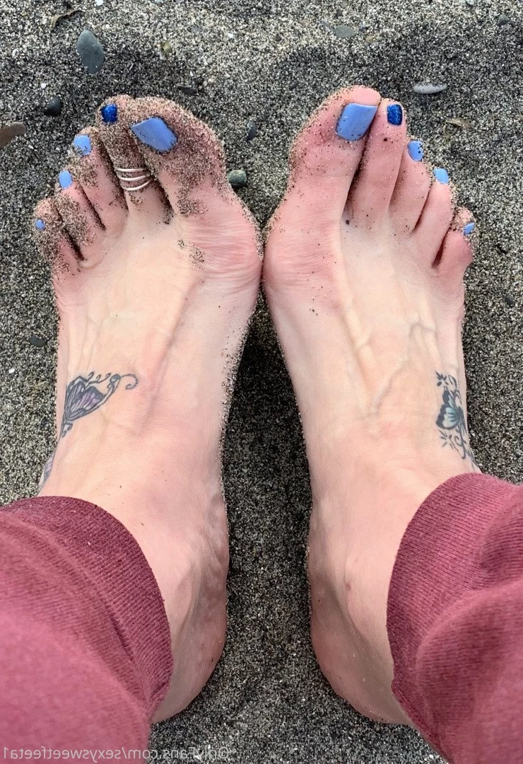 sexysweetfeetana [ sexysweetfeeta1 ] Onlyfans leaked photo 2746475 on Hotleaks.tv