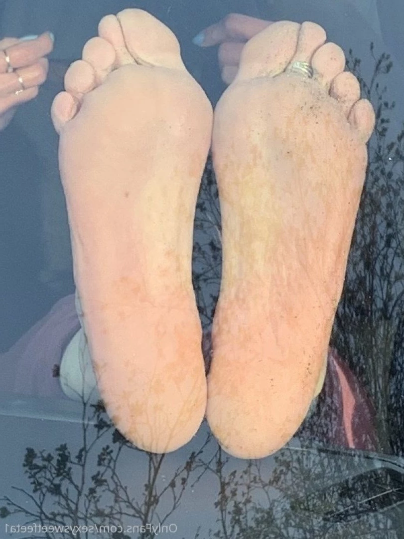 sexysweetfeetana [ sexysweetfeeta1 ] Onlyfans leaked photo 2746837 on Hotleaks.tv