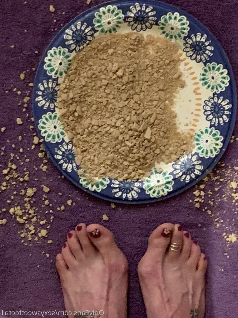 sexysweetfeetana [ sexysweetfeeta1 ] Onlyfans leaked photo 2746861 on Hotleaks.tv