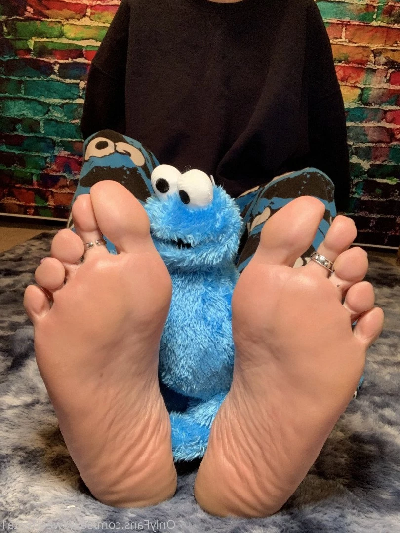 sexysweetfeetana [ sexysweetfeeta1 ] Onlyfans leaked photo 2746927 on Hotleaks.tv
