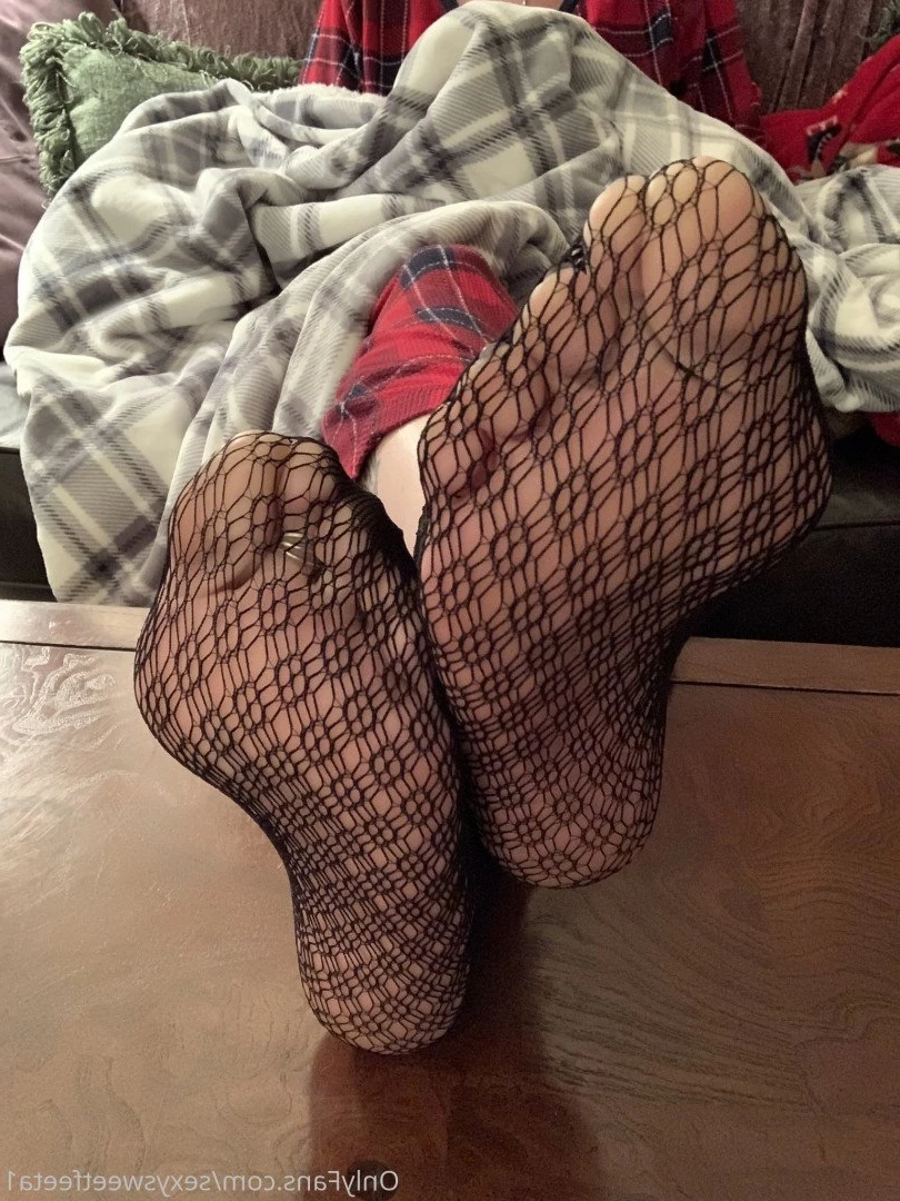 sexysweetfeetana [ sexysweetfeeta1 ] Onlyfans leaked photo 2747365 on Hotleaks.tv