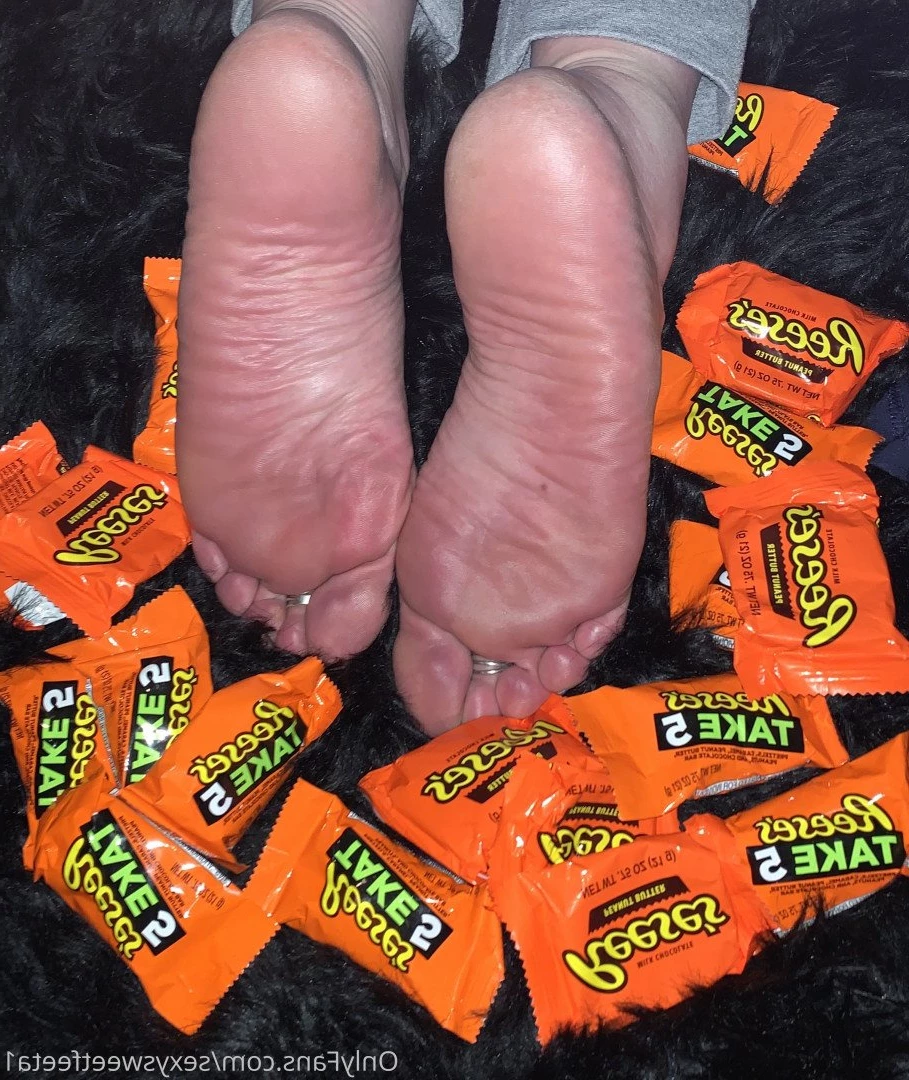 sexysweetfeetana [ sexysweetfeeta1 ] Onlyfans leaked photo 2747909 on Hotleaks.tv