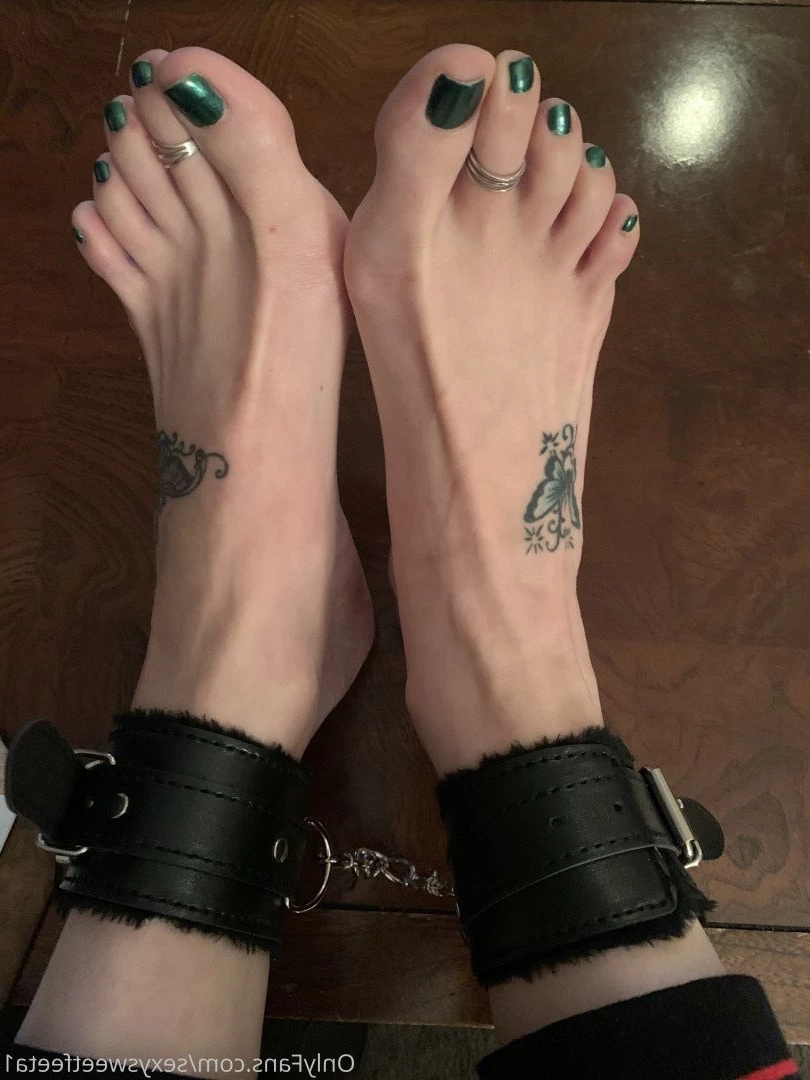 sexysweetfeetana [ sexysweetfeeta1 ] Onlyfans leaked photo 2747933 on Hotleaks.tv