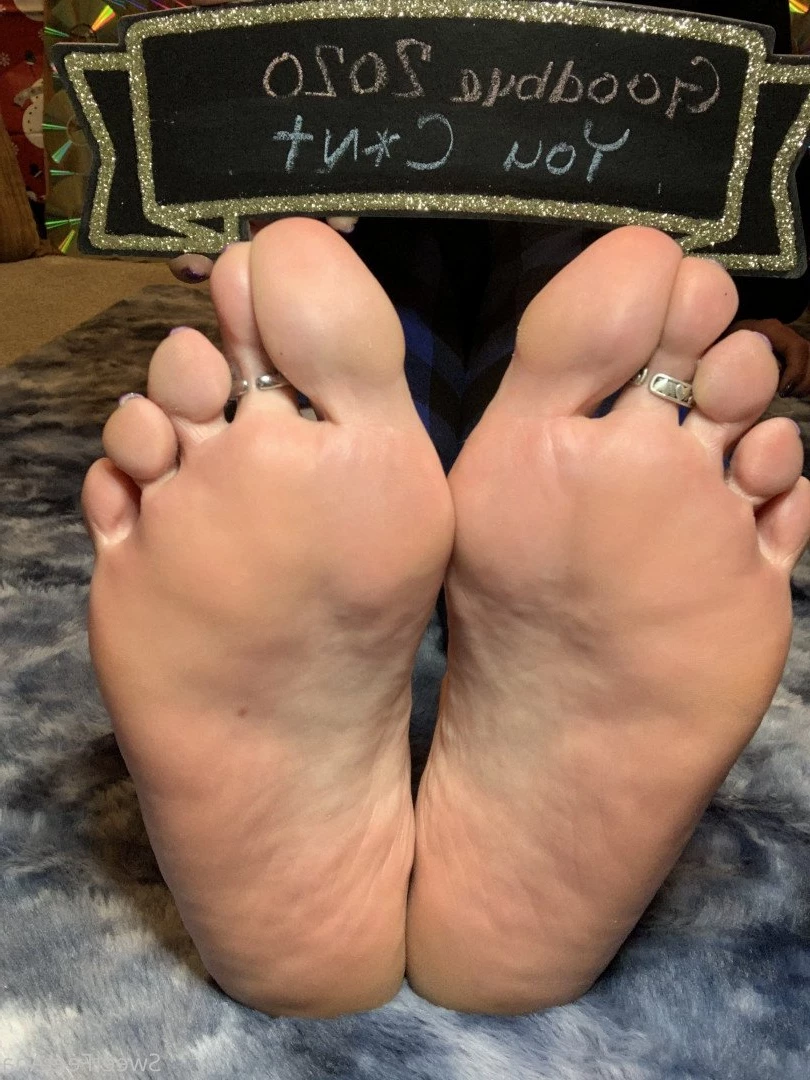 sexysweetfeetana [ sexysweetfeeta1 ] Onlyfans leaked photo 2748036 on Hotleaks.tv