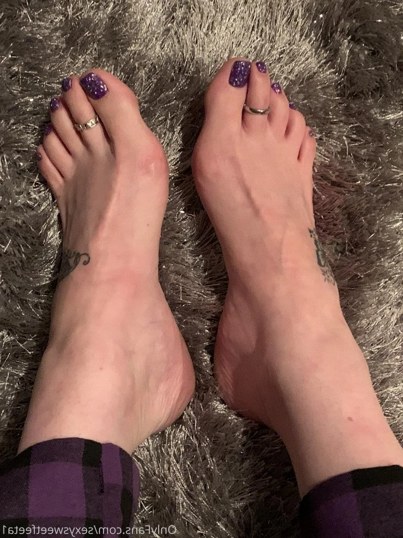 sexysweetfeetana [ sexysweetfeeta1 ] Onlyfans leaked photo 2748316 on Hotleaks.tv