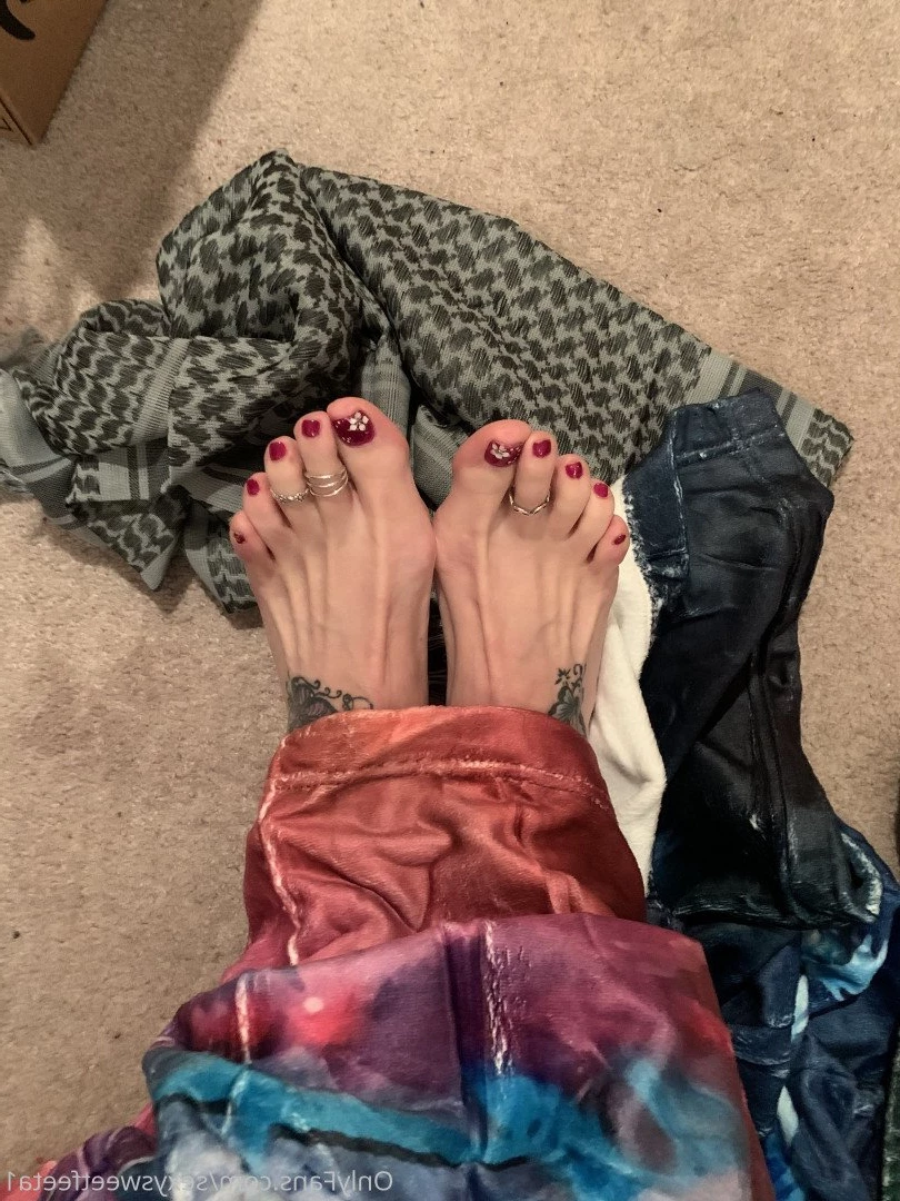 sexysweetfeetana [ sexysweetfeeta1 ] Onlyfans leaked photo 2748668 on Hotleaks.tv