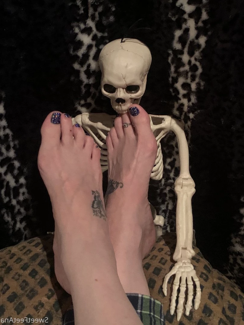 sexysweetfeetana [ sexysweetfeeta1 ] Onlyfans leaked photo 2748912 on Hotleaks.tv