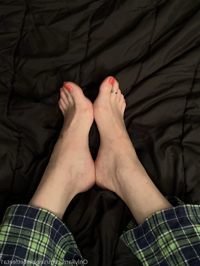 sexysweetfeetana [ sexysweetfeeta1 ] Onlyfans leaked photo 2749559 on Hotleaks.tv