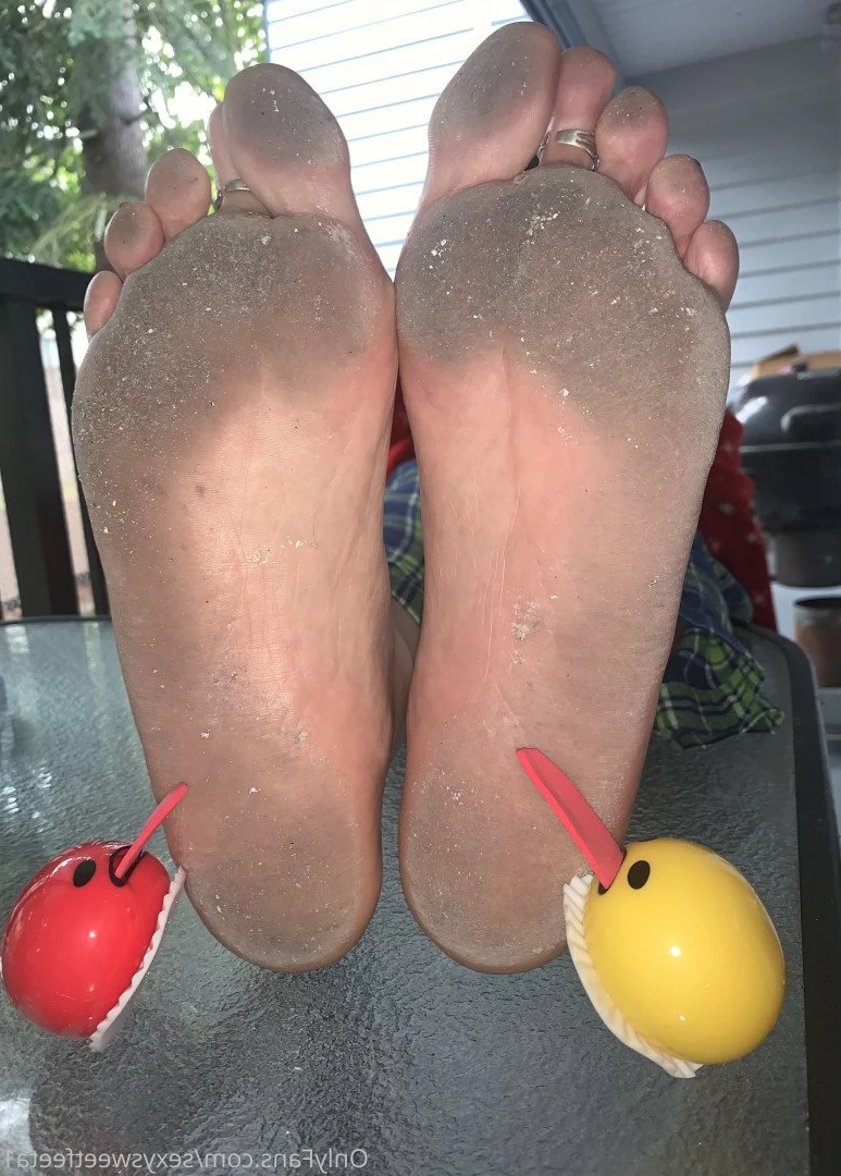 sexysweetfeetana [ sexysweetfeeta1 ] Onlyfans leaked photo 2749601 on Hotleaks.tv