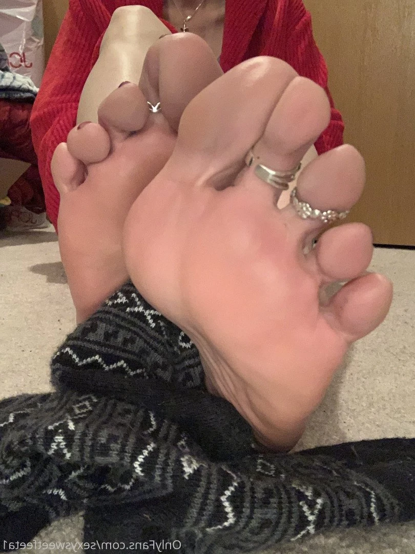 sexysweetfeetana [ sexysweetfeeta1 ] Onlyfans leaked photo 2750046 on Hotleaks.tv