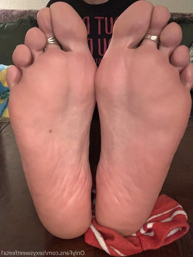 sexysweetfeetana [ sexysweetfeeta1 ] Onlyfans leaked photo 2750281 on Hotleaks.tv