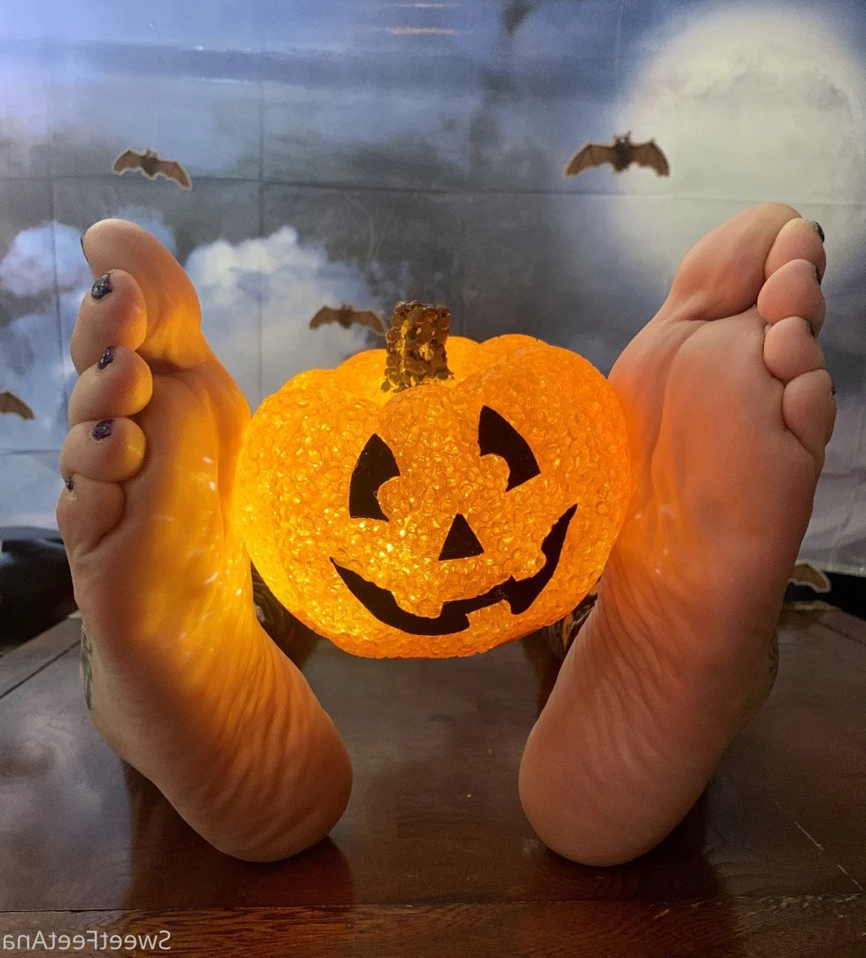 sexysweetfeetana [ sexysweetfeeta1 ] Onlyfans leaked photo 2750431 on Hotleaks.tv